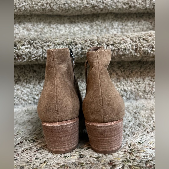 NWOT Linea Paolo Windy Snip Toe Bootie Color Mushroom Size 6 - Picture 4 of 9